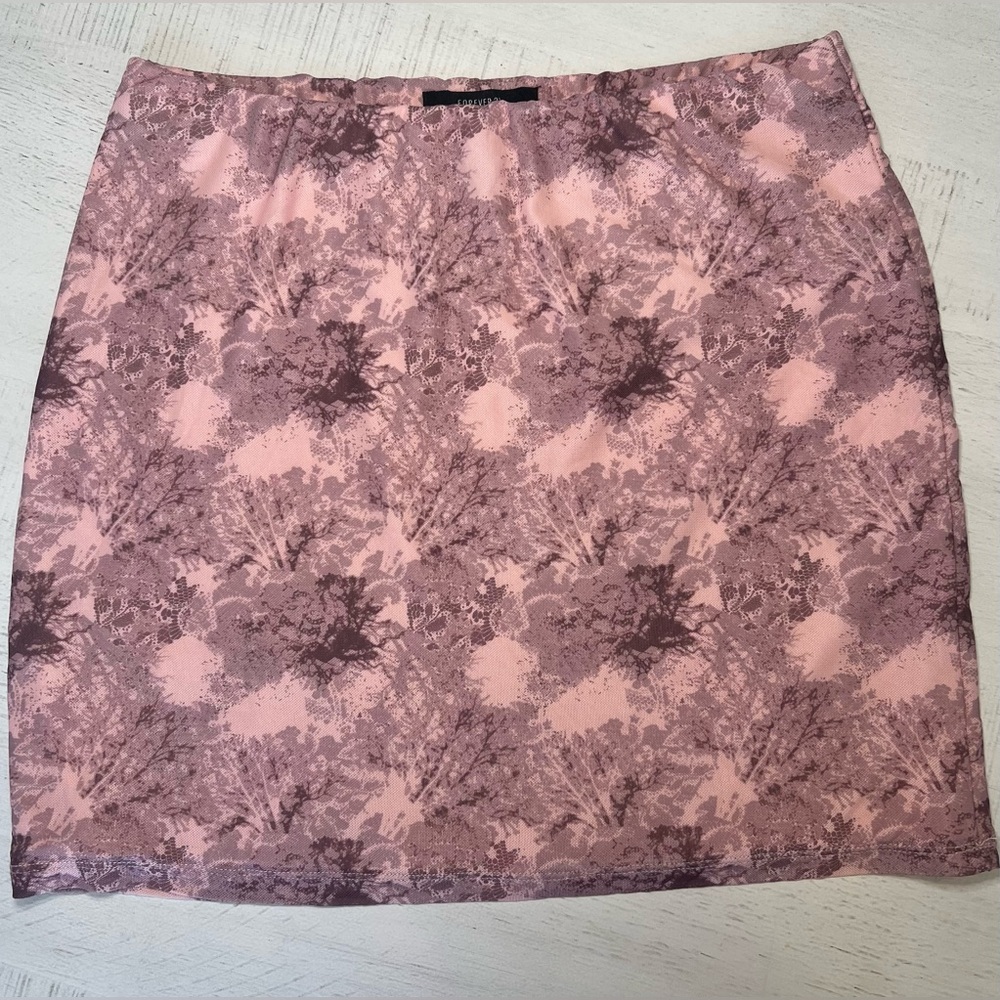 Forever 21 Pink Abstract Mini Skirt